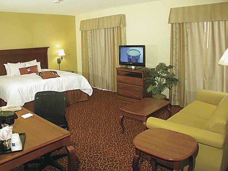 Hampton Inn & Suites Grenada Rom bilde